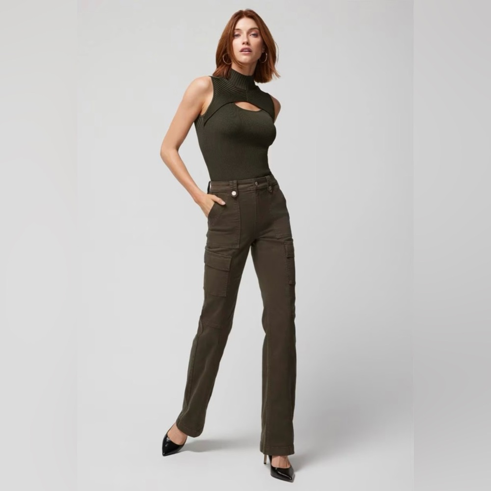 WHBM Extra High-Rise Pret Cargo Trouser